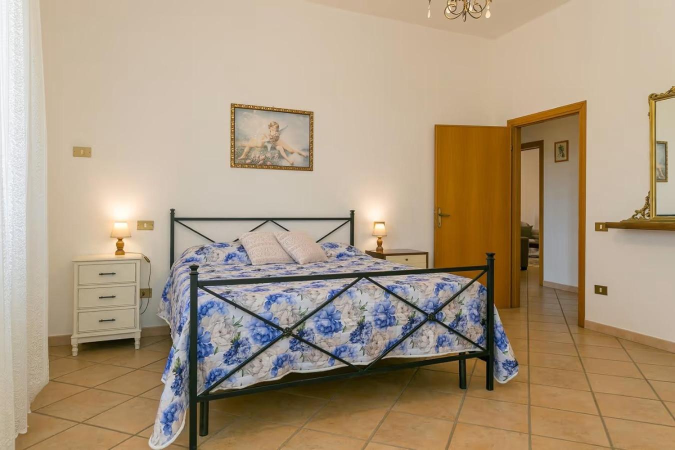 Agriturismo I Debbi Биббона Экстерьер фото