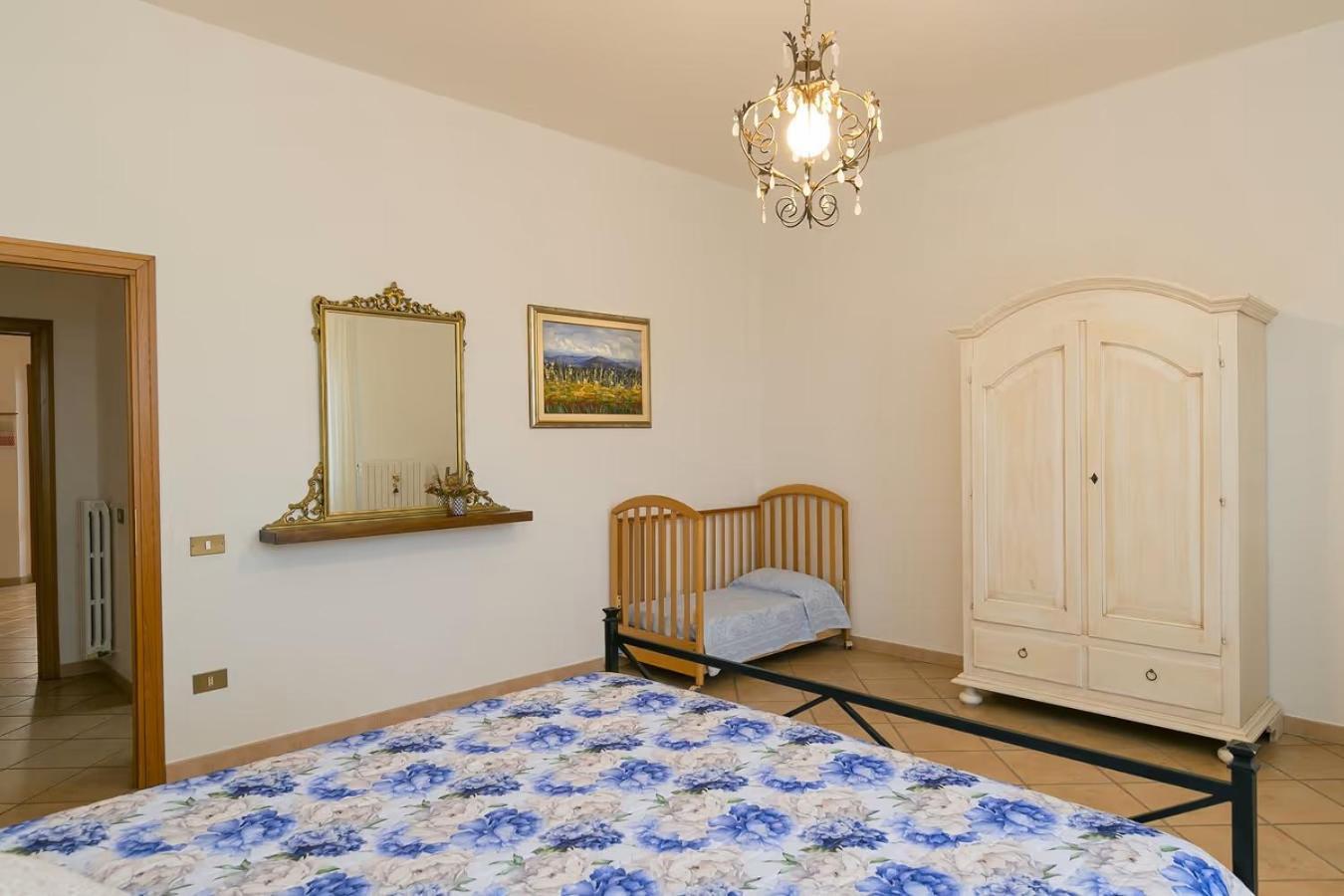 Agriturismo I Debbi Биббона Экстерьер фото