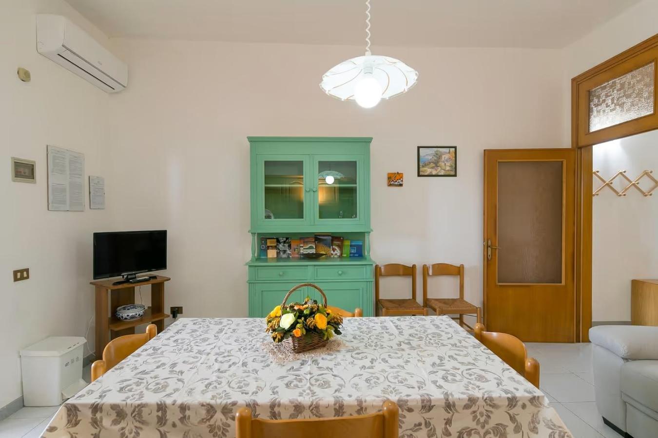 Agriturismo I Debbi Биббона Экстерьер фото